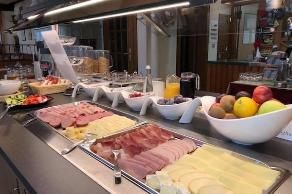 Buffet breakfast for a fee