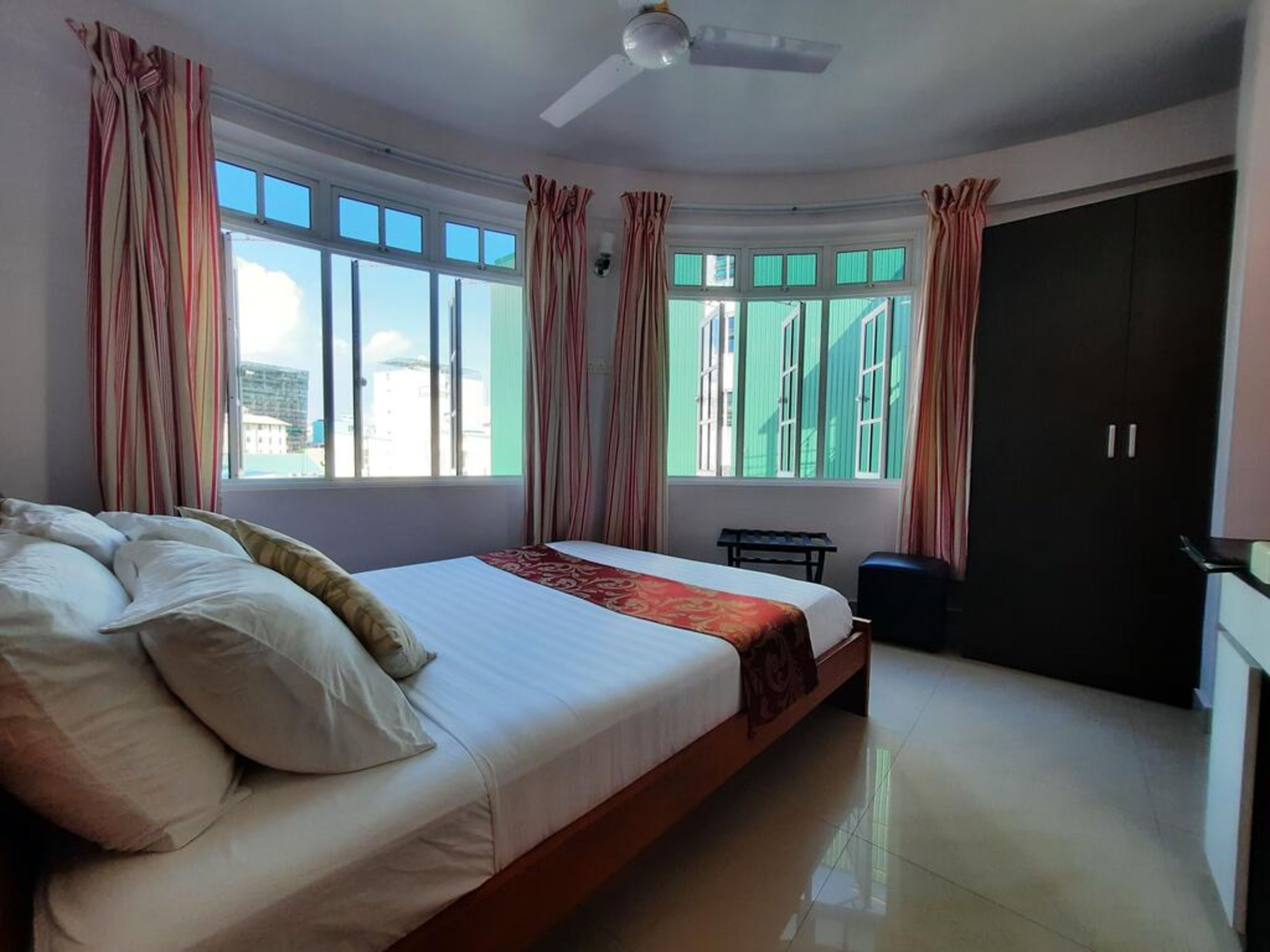 Minibar, in-room safe, desk, laptop workspace