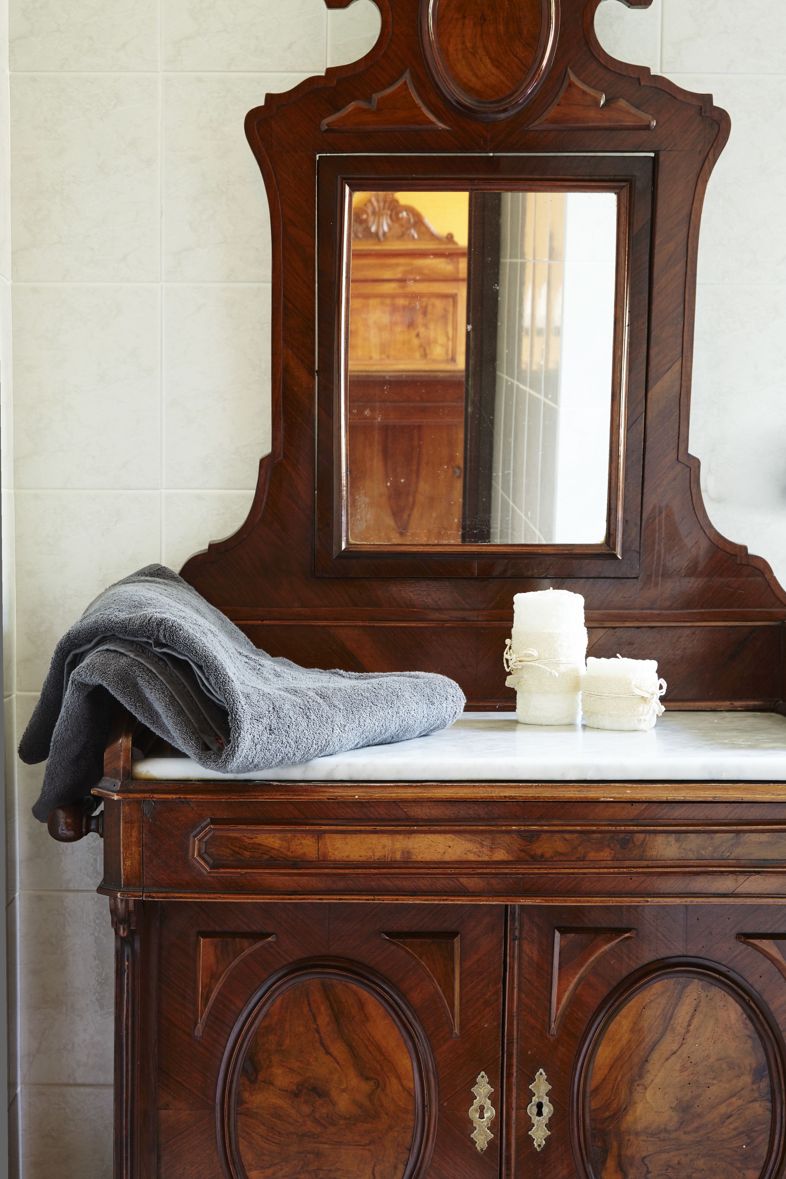 Classic Double Room | Bathroom | Shower, rainfall showerhead, designer toiletries, hair dryer