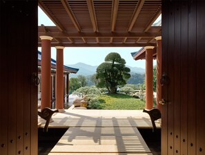 Een minibar, een kluis op de kamer, verduisterende gordijnen