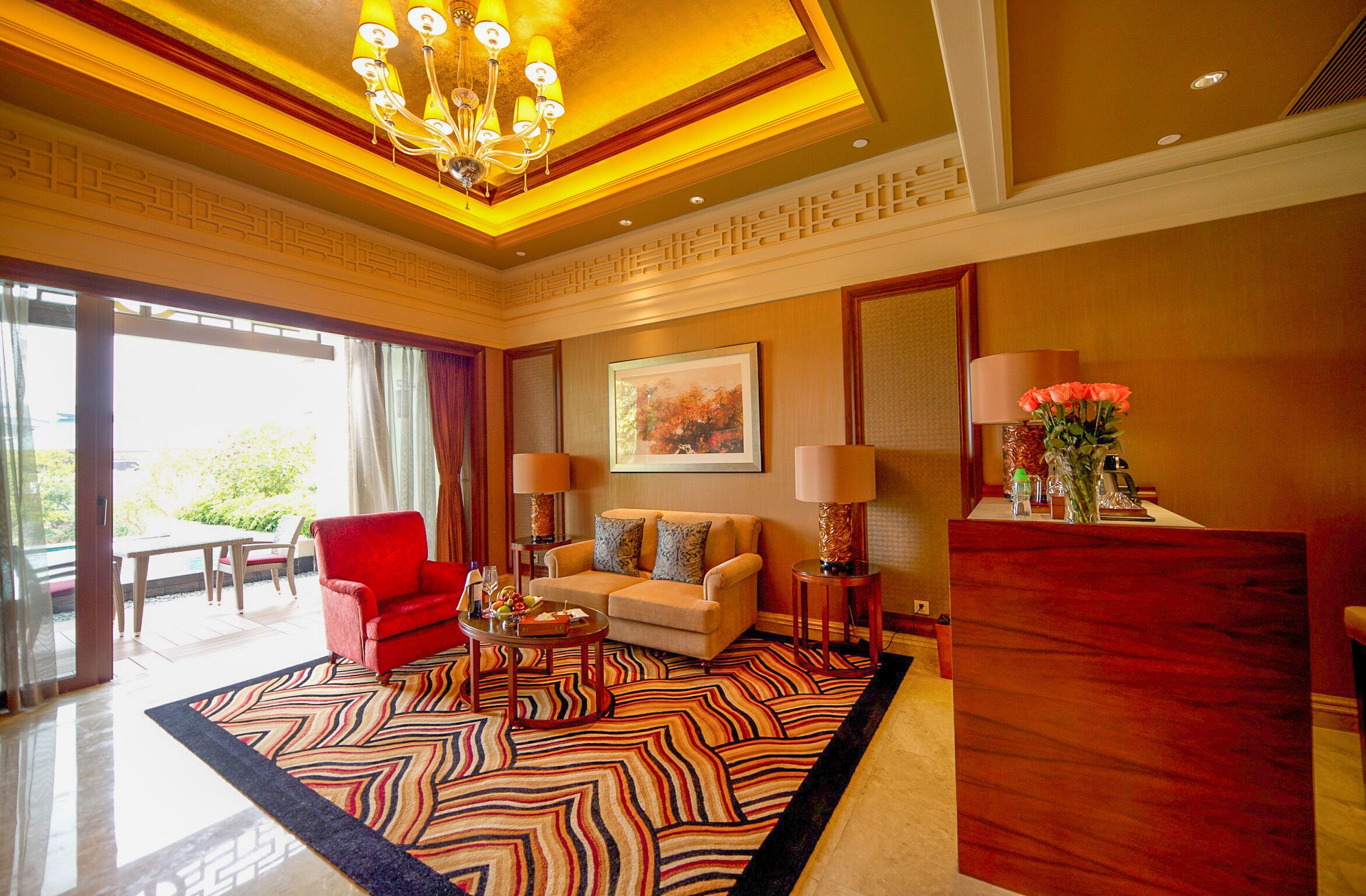 Suite C (Twin) | Living room | Plasma TV, DVD player