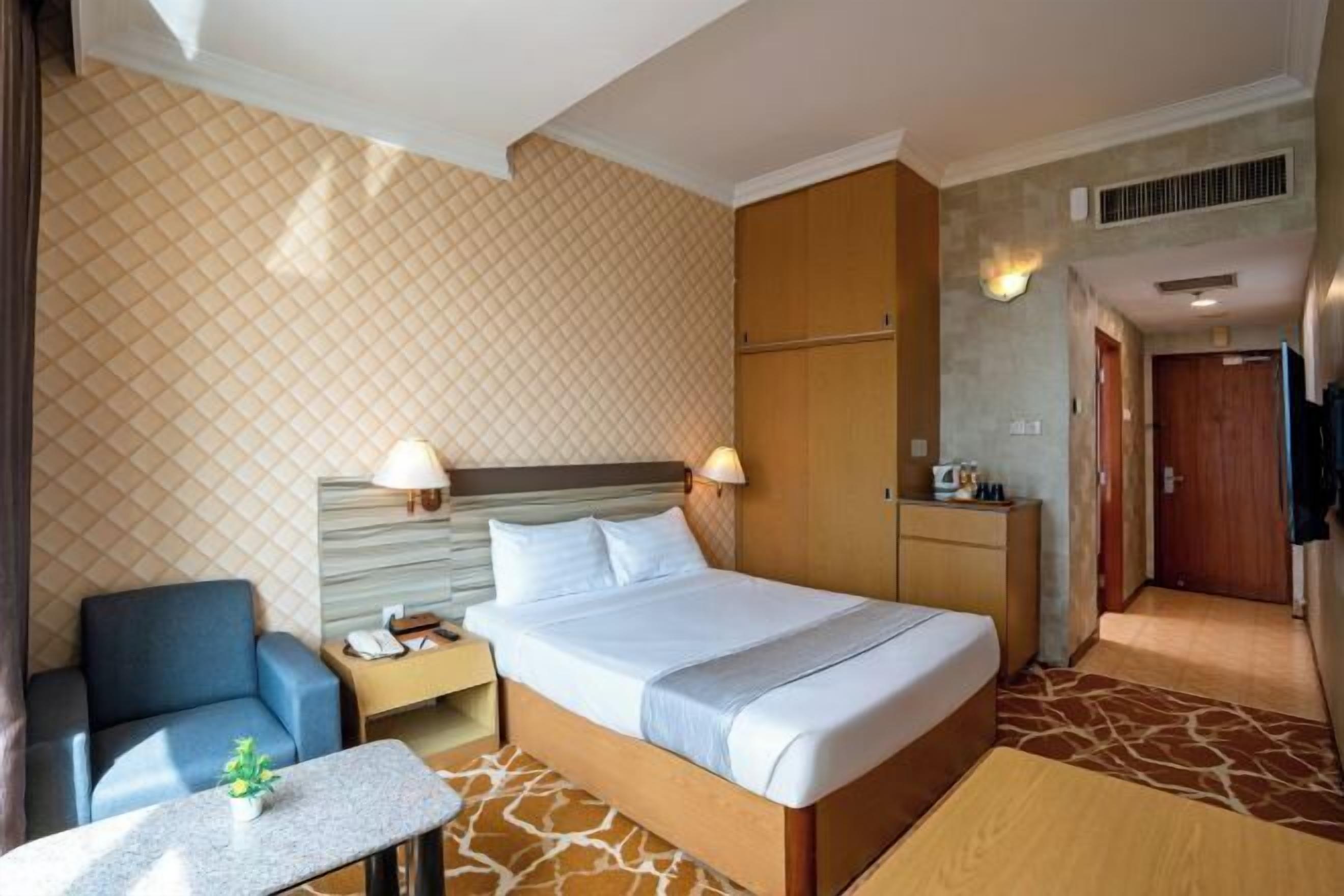 Minibar, in-room safe, desk, laptop workspace