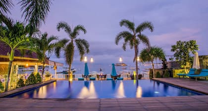 Lembongan Bay Shore Huts