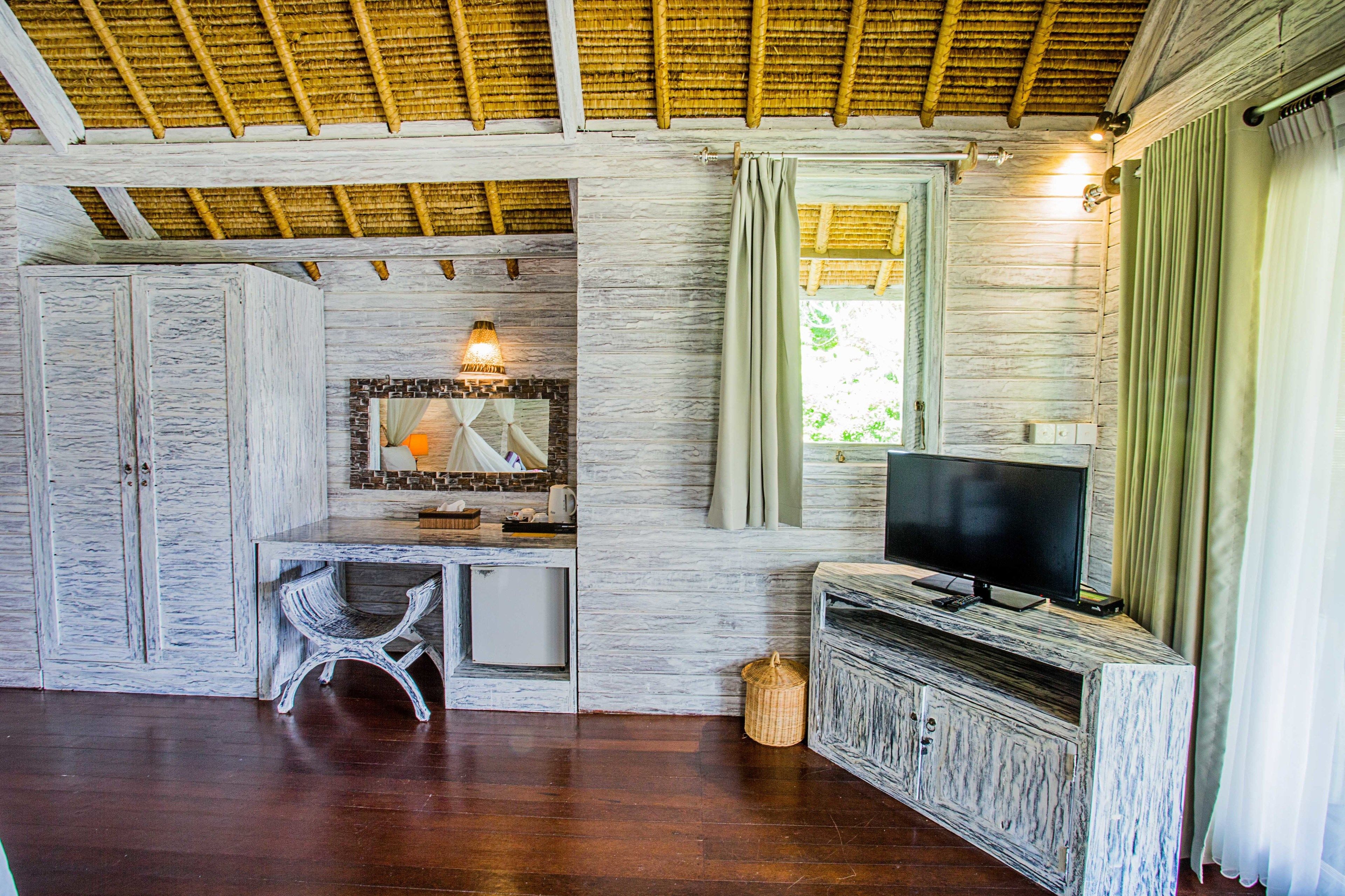 1 bedroom, pillow-top beds, in-room safe, desk