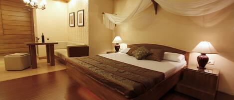 Regular Deluxe | Decoración personalizada, muebles diferentes y wifi gratis