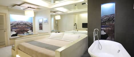 Rom – superior | Individuelt dekorert, individuelt innredet og wi-fi (inkludert)