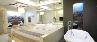Victoria Court Suites - Pasig