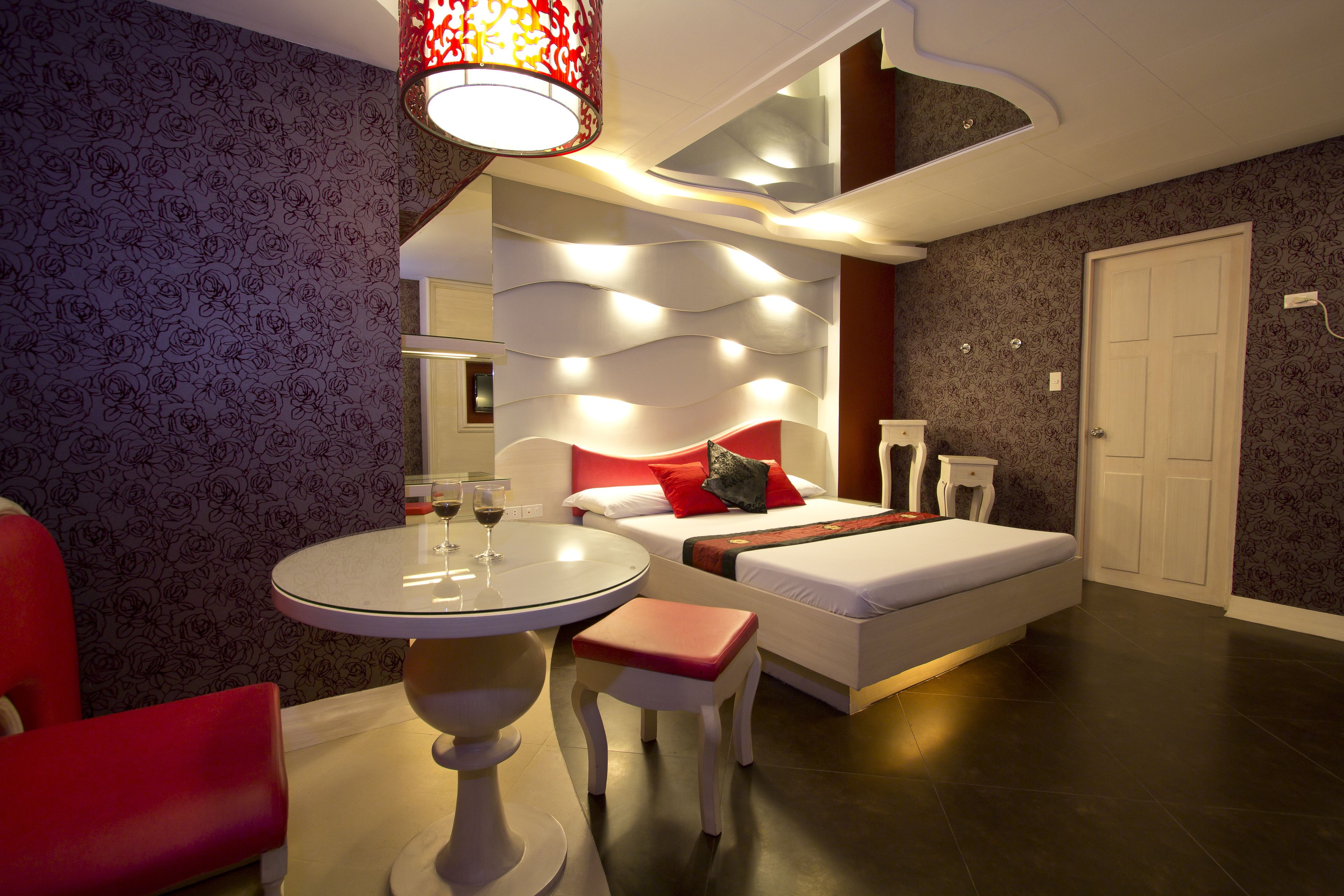 Photo - Victoria Court Suites - Pasig