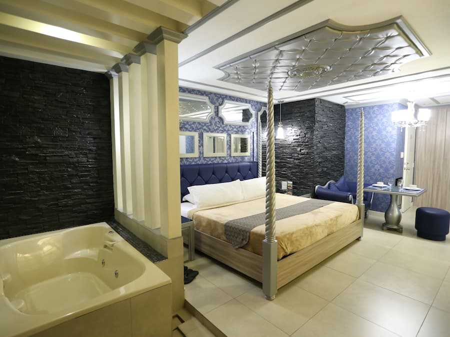 Habitación superior | Wifi gratis, decoración individual, mobiliario individual