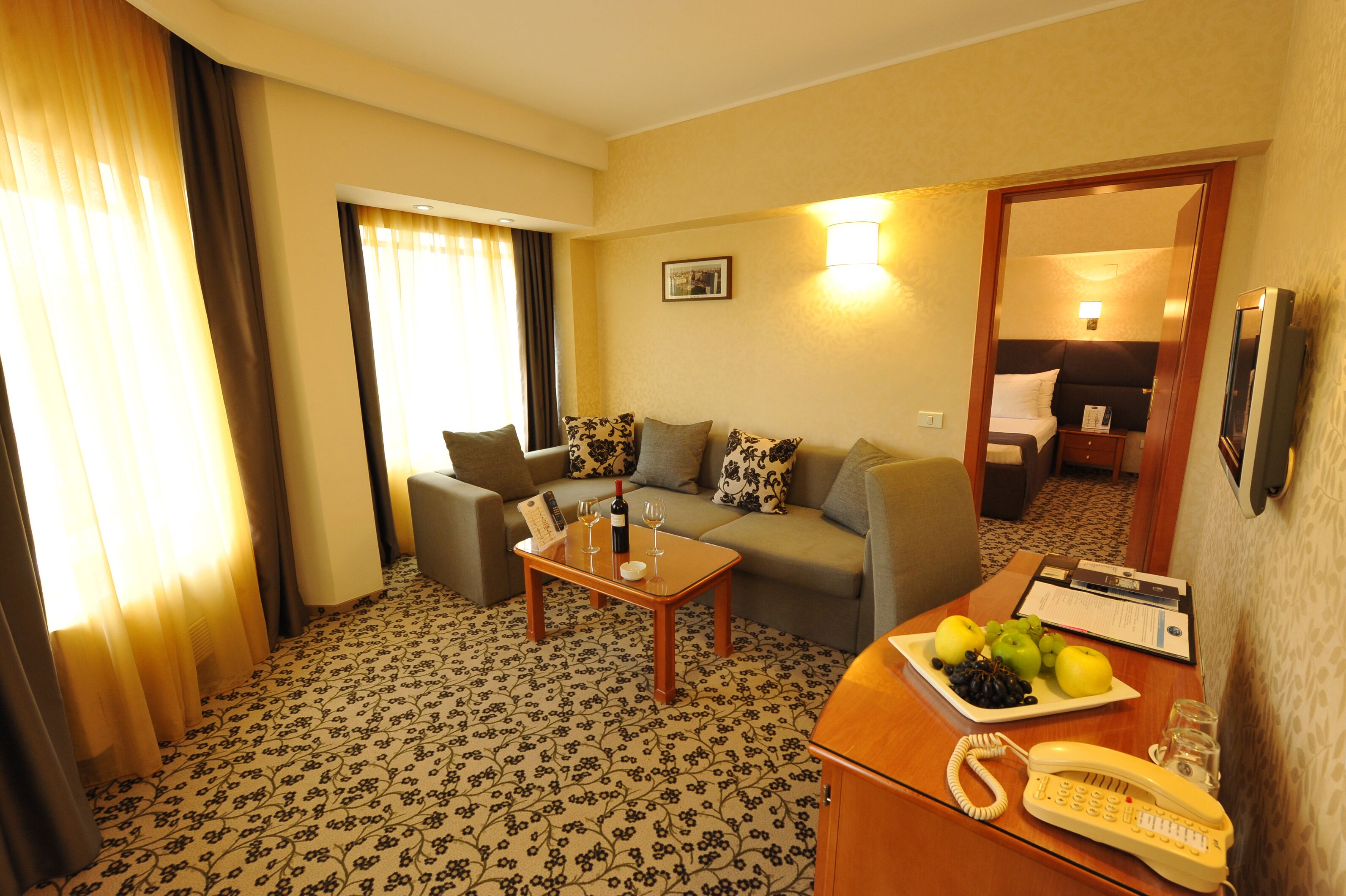 junior suite | 1 bedroom, minibar, in-room safe, desk