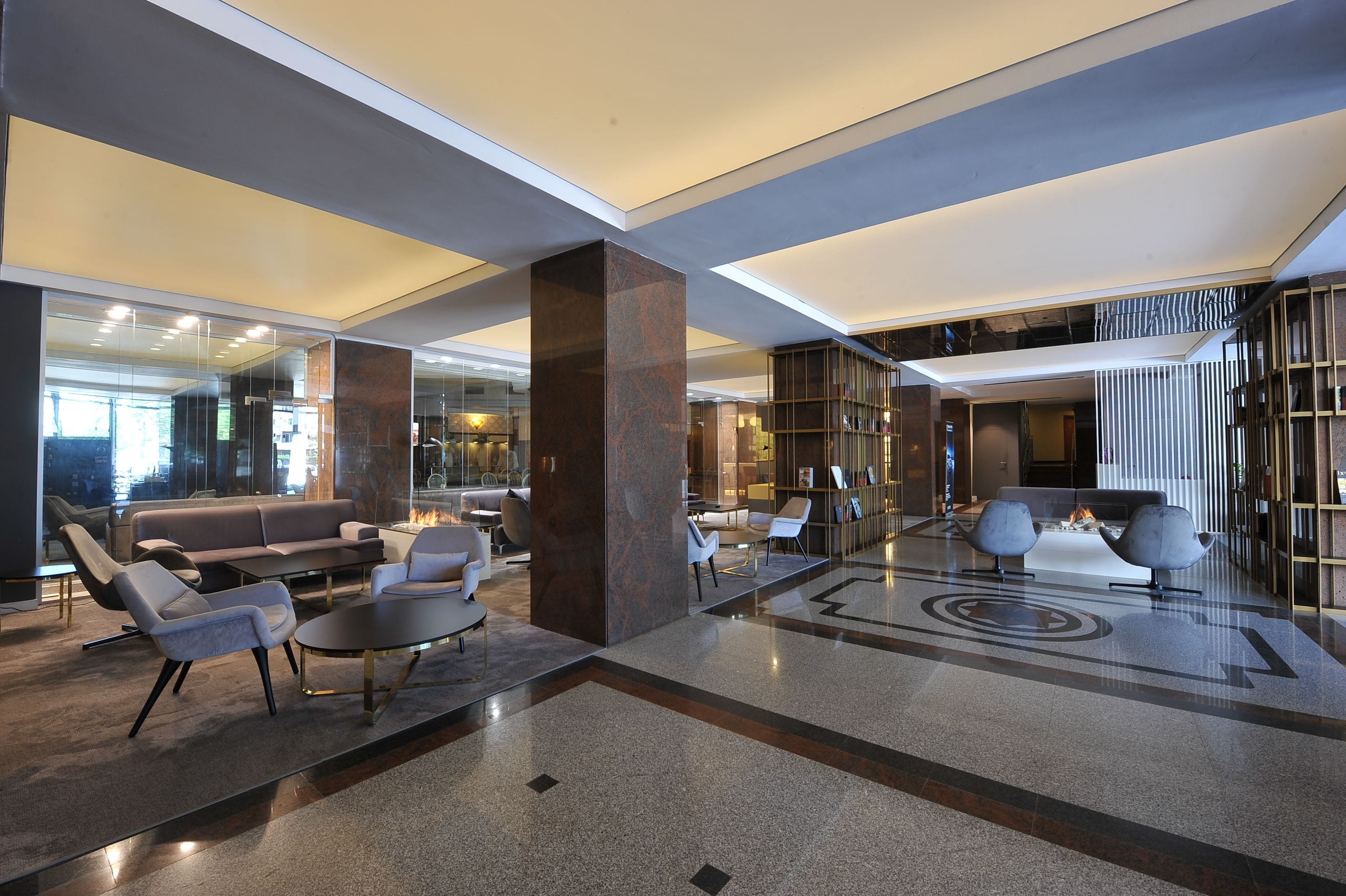 Photo - Crystal Palace Hotel