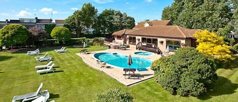 Indoor pool, outdoor pool