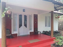 Family Villa, 3 Bedrooms, Garden View | Terrace/patio