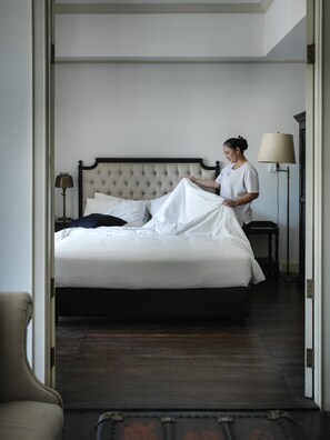 Suite, 2 Bedrooms | Minibar, in-room safe, individually decorated, individually furnished - Cabochon Hotel & Residence (Bangkok)
