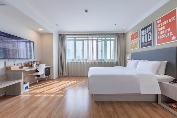 Minibar, in-room safe, desk, rollaway beds