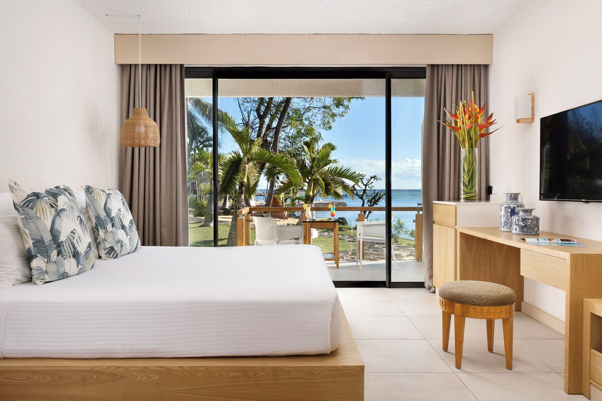 Minibar, in-room safe, rollaway beds