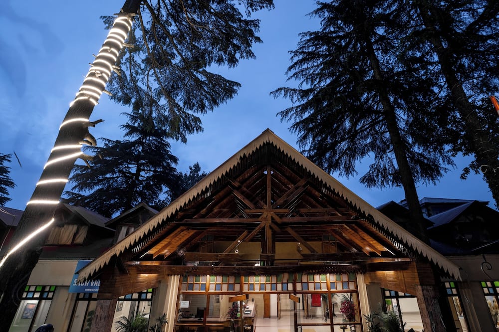 Snow Valley Resorts