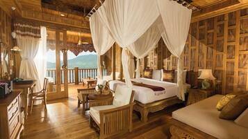 Minibar, safe på rommet, individuelt dekorert og individuelt innredet