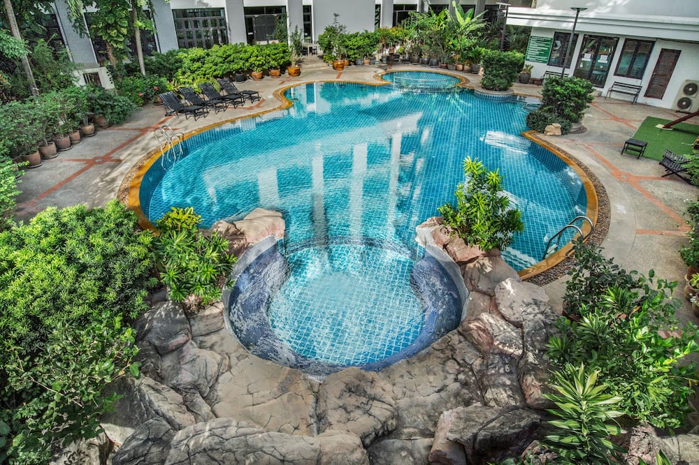Mike Garden Resort Hotel