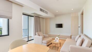 Family Room, 2 Bedrooms | Living area