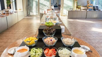 Daily buffet breakfast (THB 299 per person)