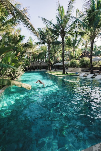 Hotel Komune and Beach Club Bali