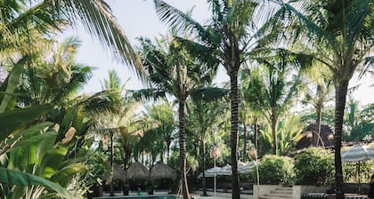 Hotel Komune and Beach Club Bali