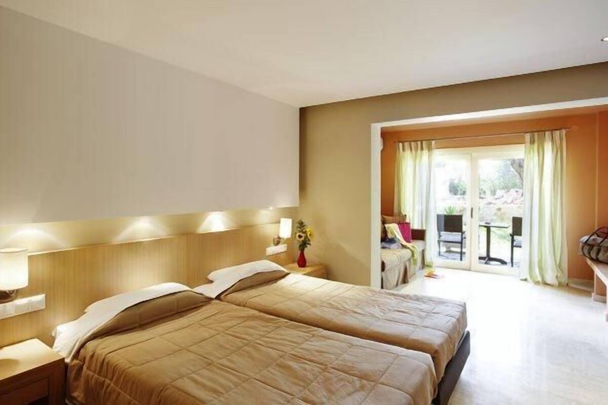 iron/ironing board, free cots/infant beds, free wifi