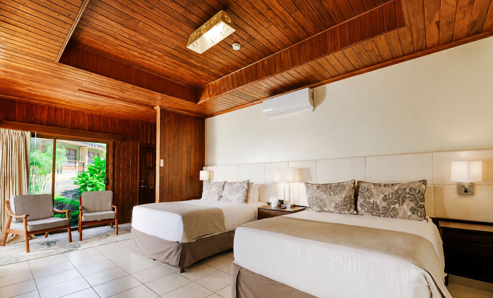 Photo - Ficus Sunset Suites