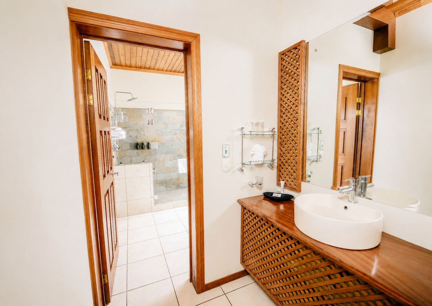 Photo - Ficus Sunset Suites