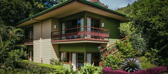 Ficus Sunset Suites