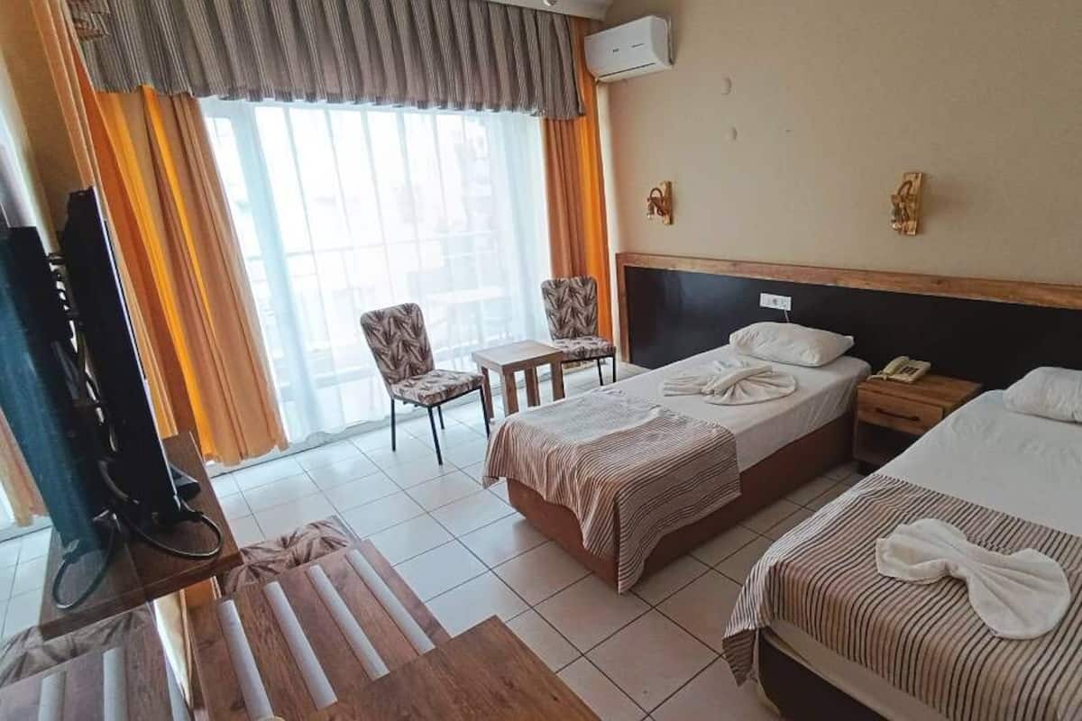Standard Single Room, 1 Bedroom | Free WiFi
