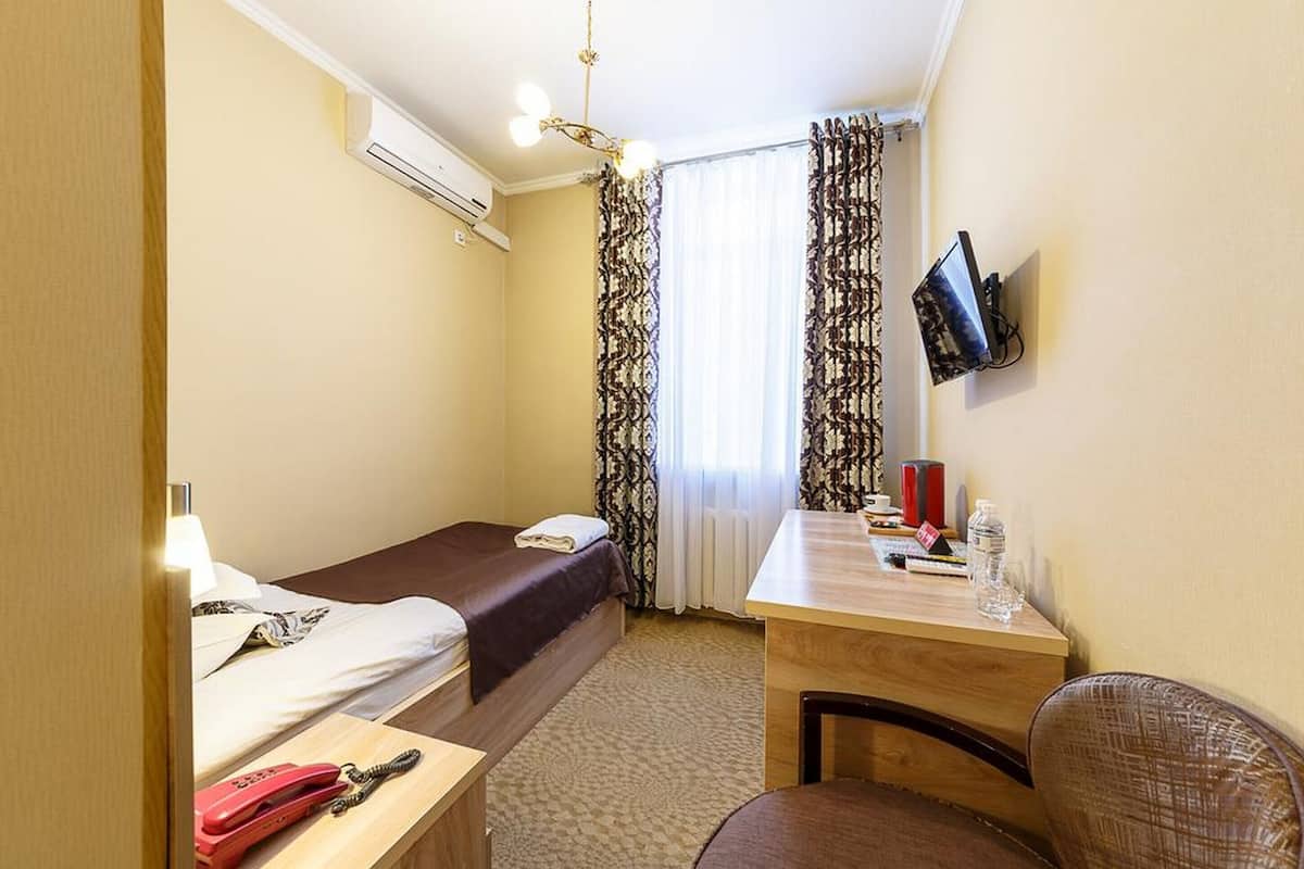 Kamar Single Standar, 1 Tempat Tidur Twin, Bebas Asap Rokok | 1 kamar tidur, seprai premium, selimut bulu angsa, dan minibar