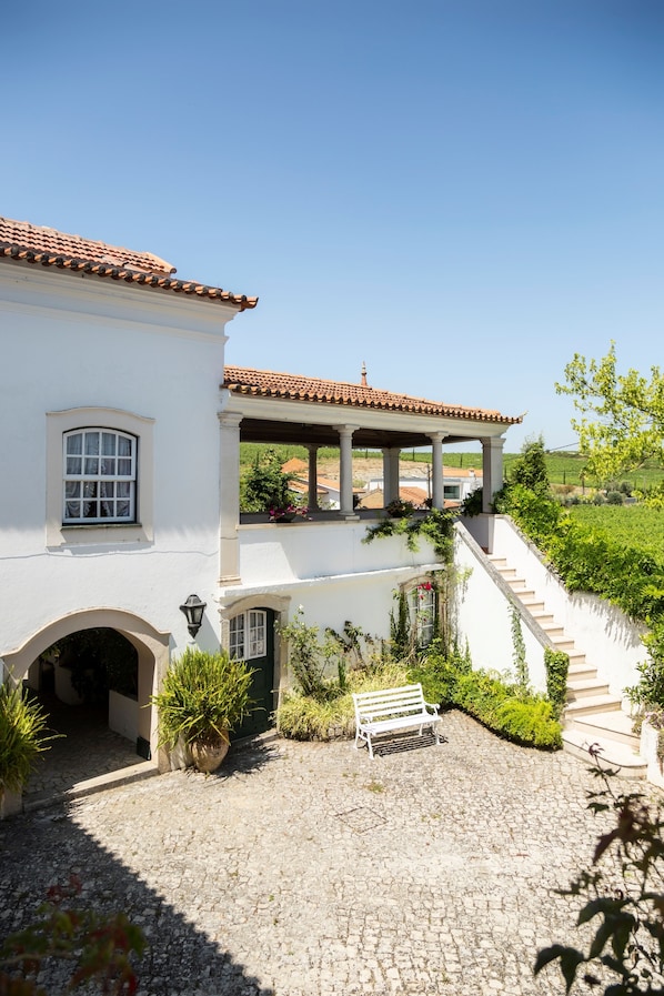 Entrée de l’hébergement