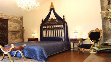 Premium bedding, down duvets, minibar, individually decorated