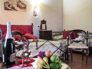 Comfort Quadruple Room, 1 Bedroom | Select Comfort beds, minibar, individually furnished, desk