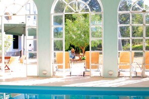 Indendørs pool, liggestole