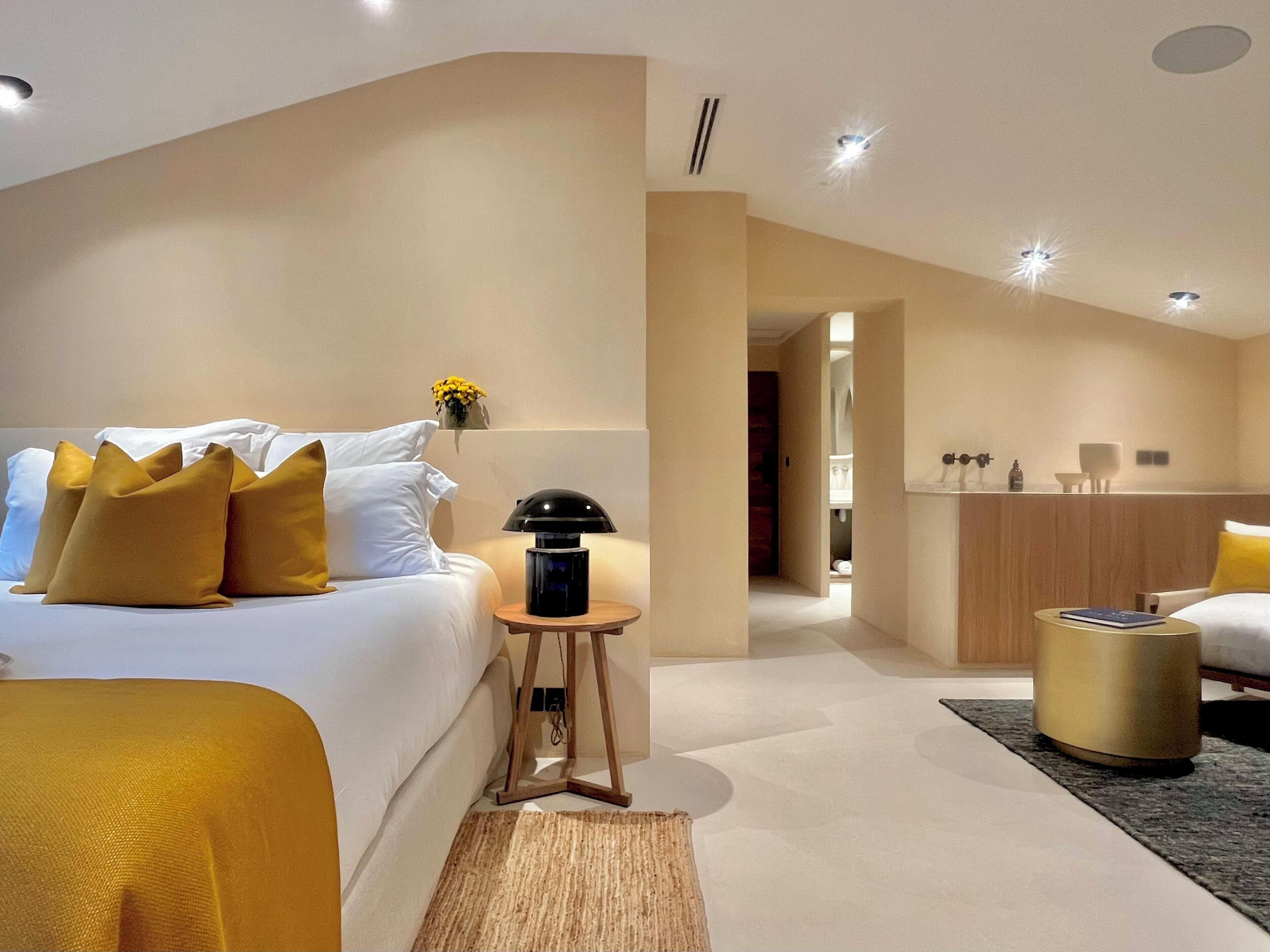 Junior Suite, 1 King Bed, Terrace, Garden View | Premium bedding, minibar, individually decorated, individually furnished