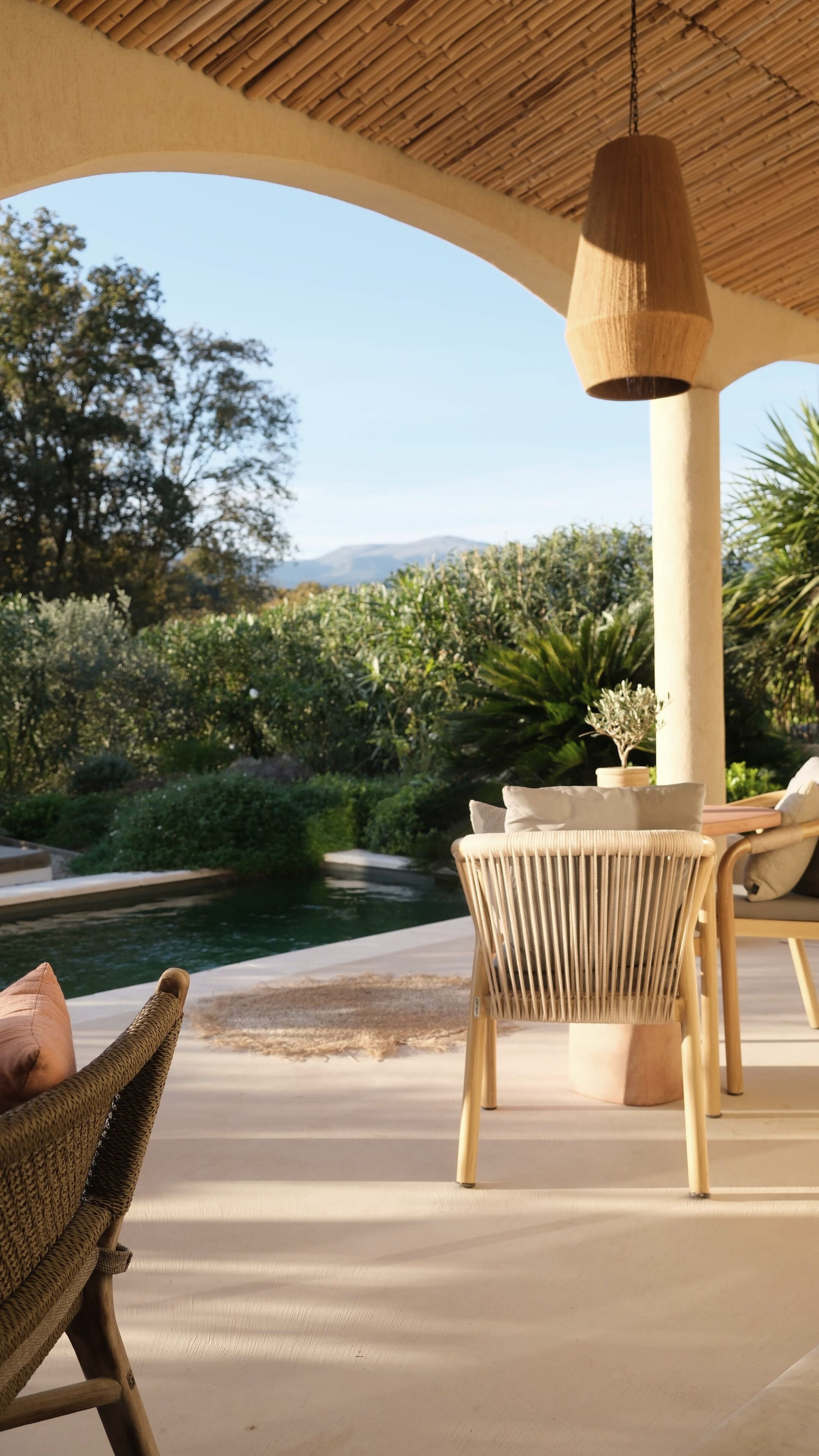 プレミアム スイート キングベッド 1 台 プライベートプール バレービュー | 高級寝具、ミニバー、客室ごとに異なる装飾、客室ごとに異なるインテリア