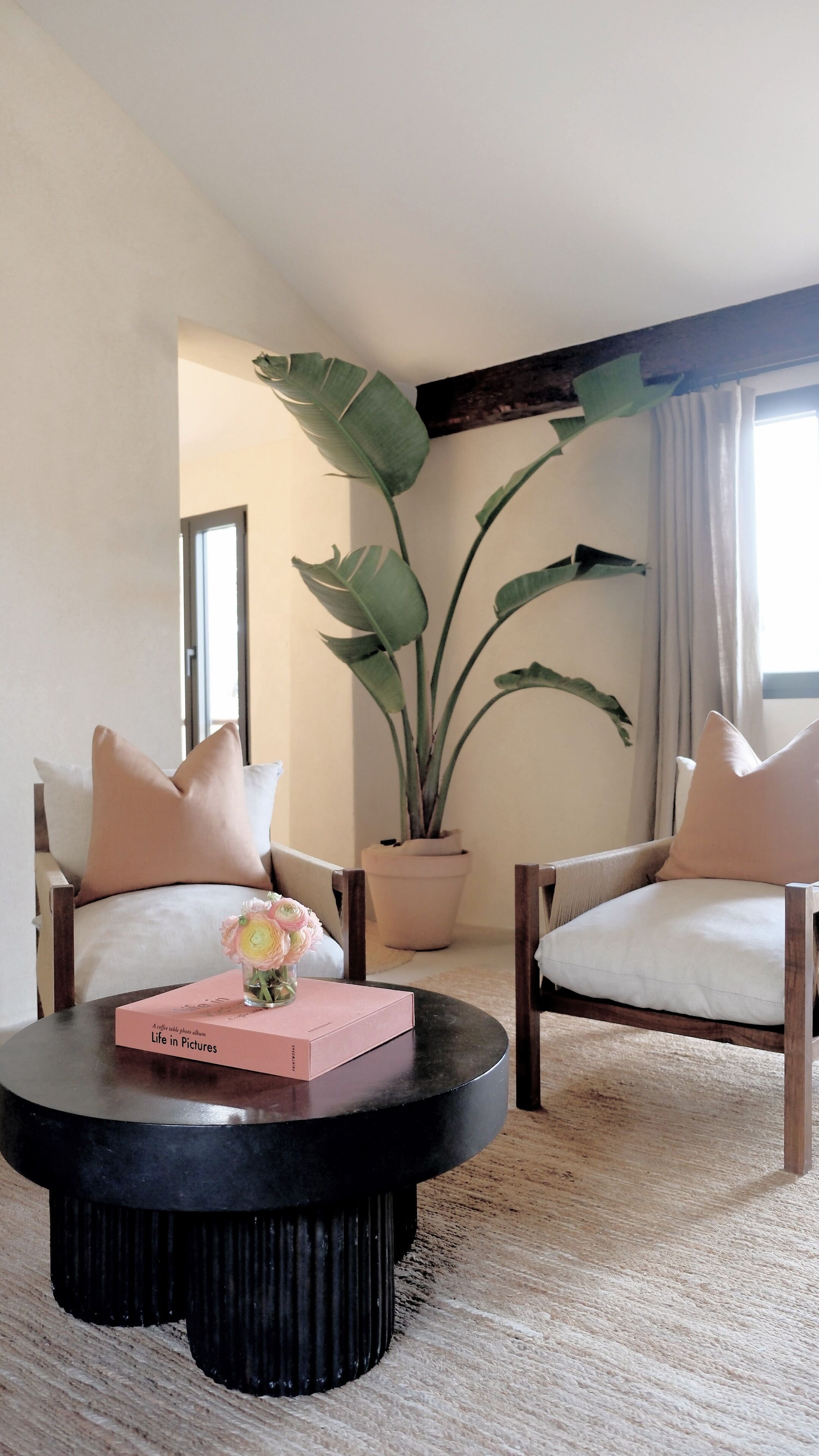 套房, 1 张特大床, 山景 | 高档床上用品、迷你吧、特色装修、特色家居