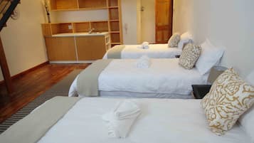 Shared Dormitory, Mixed Dorm (7 People - Prepaid)