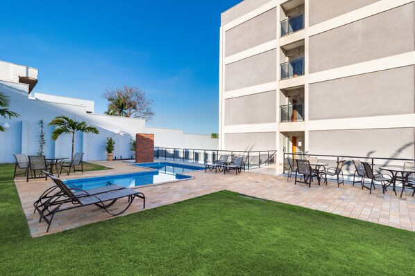 Alberca al aire libre