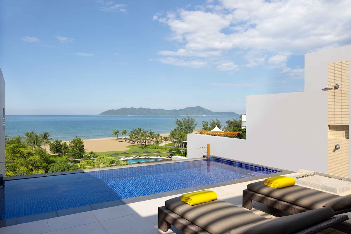 Seaview One Bedroom Suite | Private pool