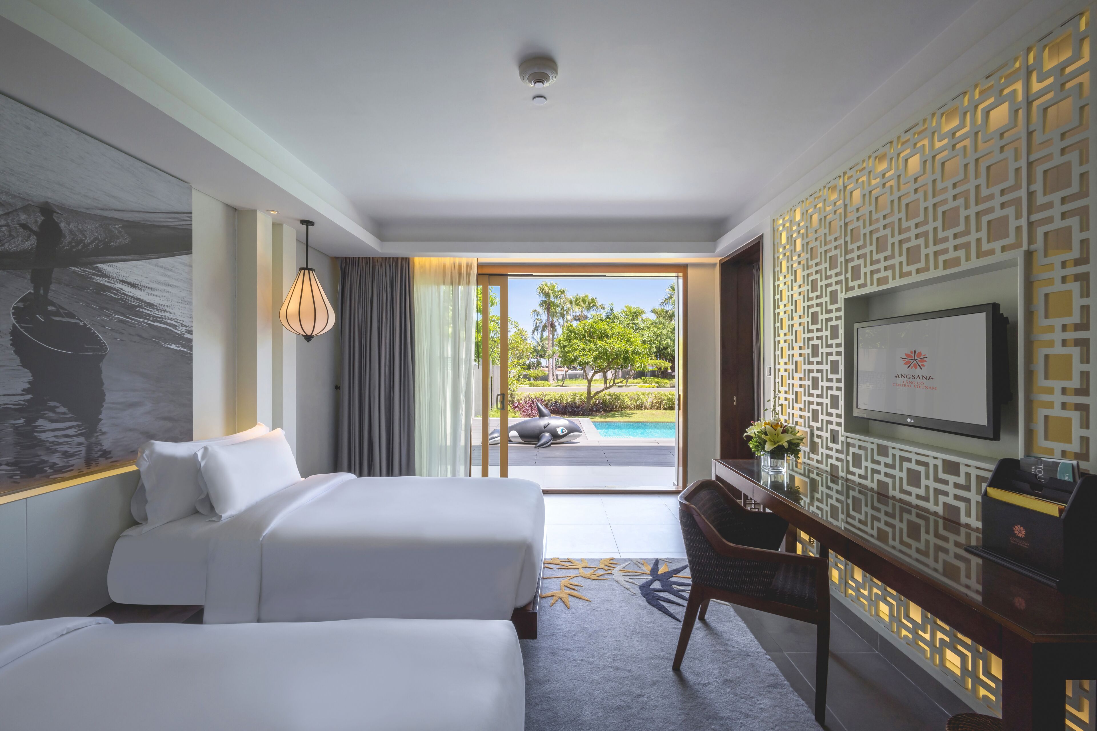 Courtyard Pool Suite Two Bedroom | Hypo-allergenic bedding, down comforters, minibar, in-room safe