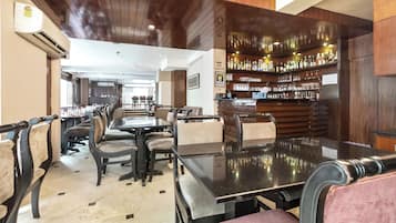 2 quầy bar/khu lounge