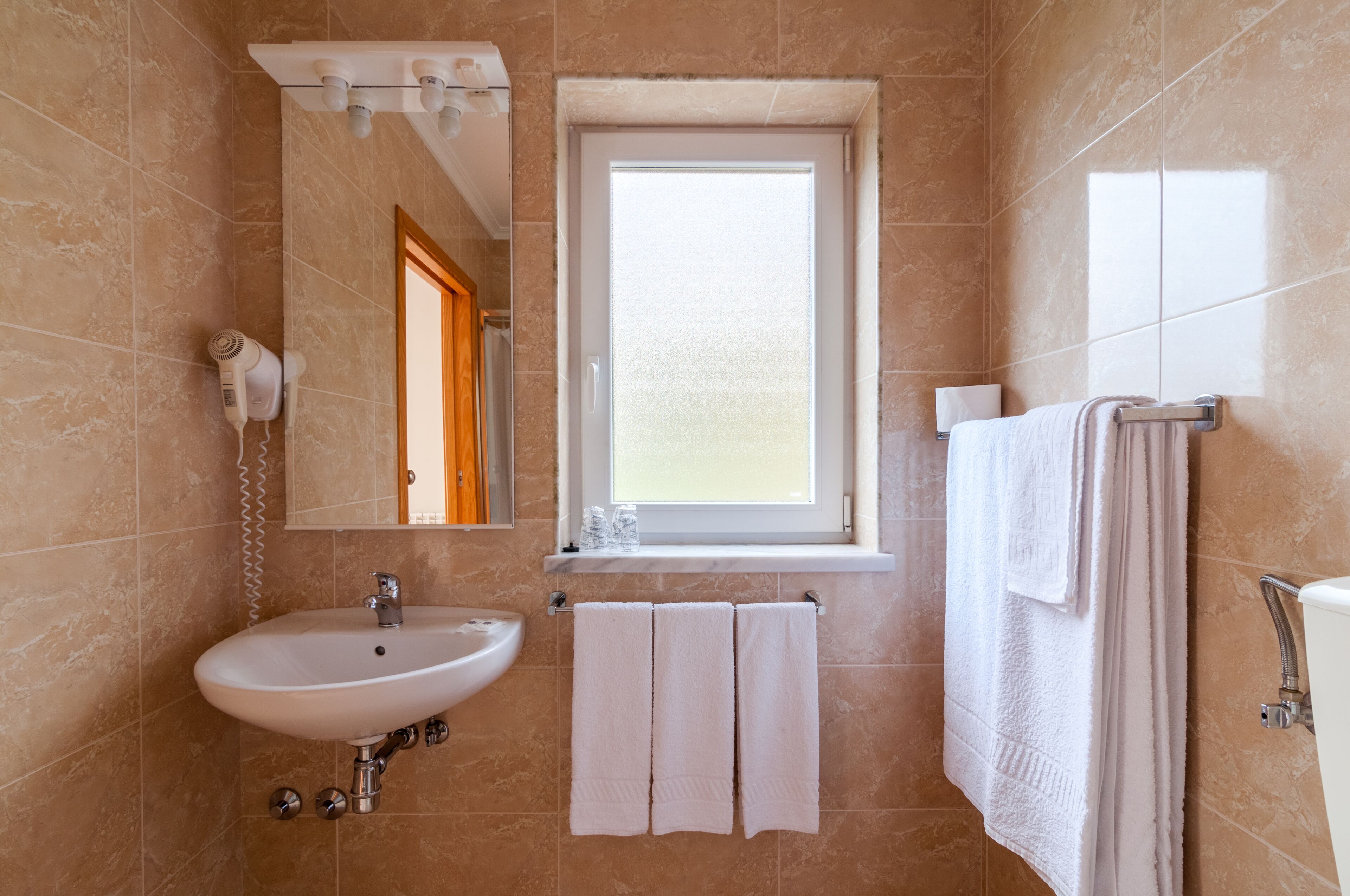 quadruple room, pool view ( (2 ad + 2 ch)) | bathroom | bathtub, designer toiletries, hair dryer, bidet