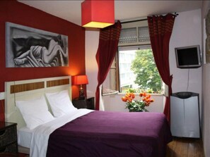 Chambre Double, salle de bains privée