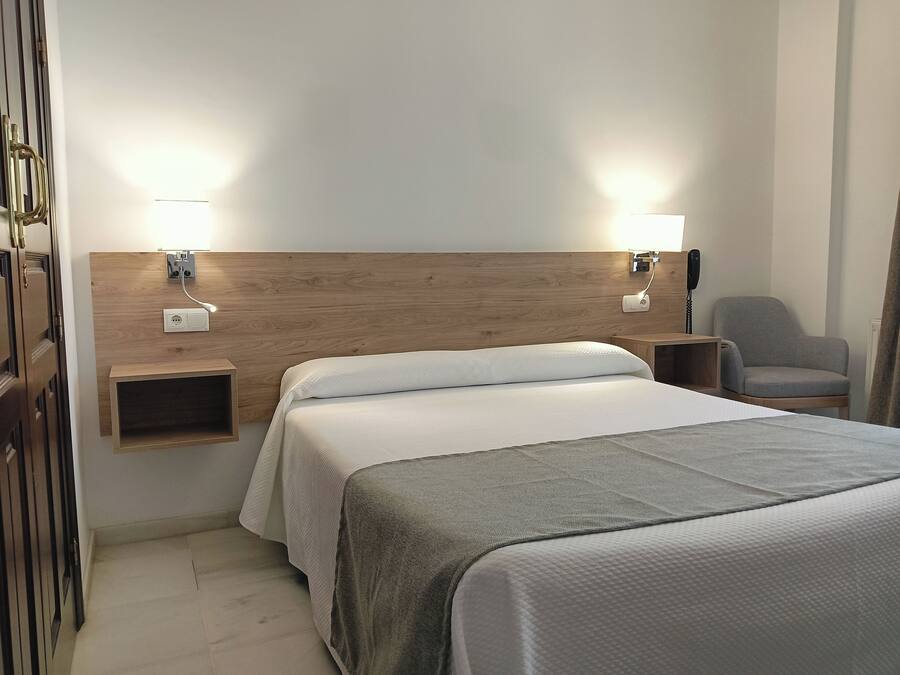 Free minibar, in-room safe, desk, blackout curtains