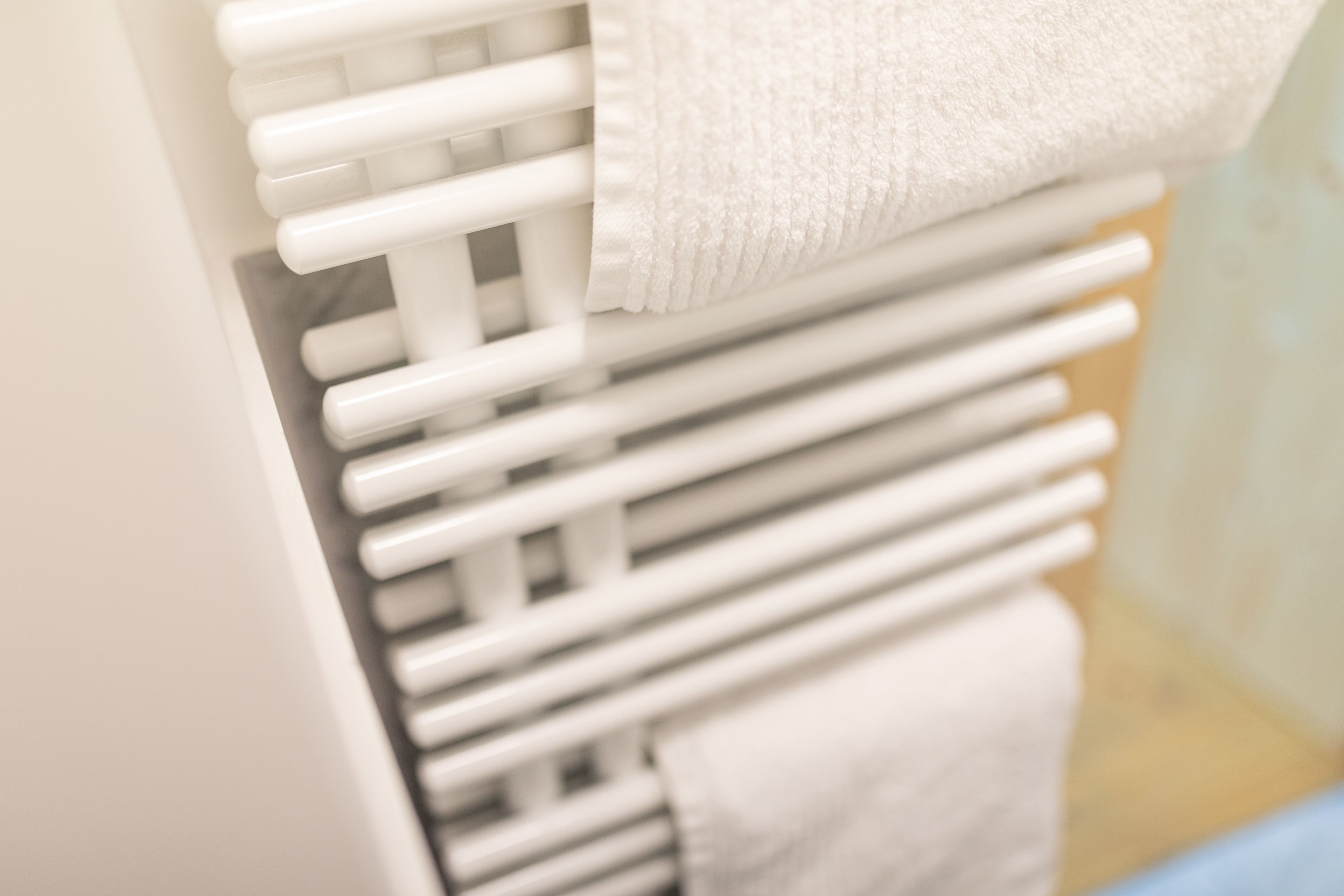 comfort double room, 1 queen bed, courtyard view | free wifi, bed sheets