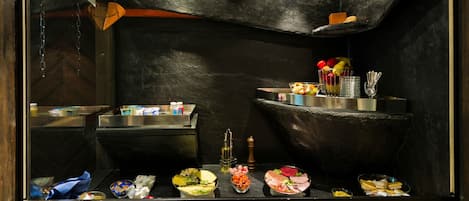 Free buffet breakfast